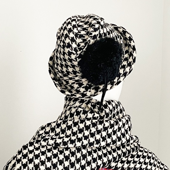 Vintage Adolfo Hat & Scarf Set 2pc Black & White Houndstooth Knit Fringe Rare main image 10